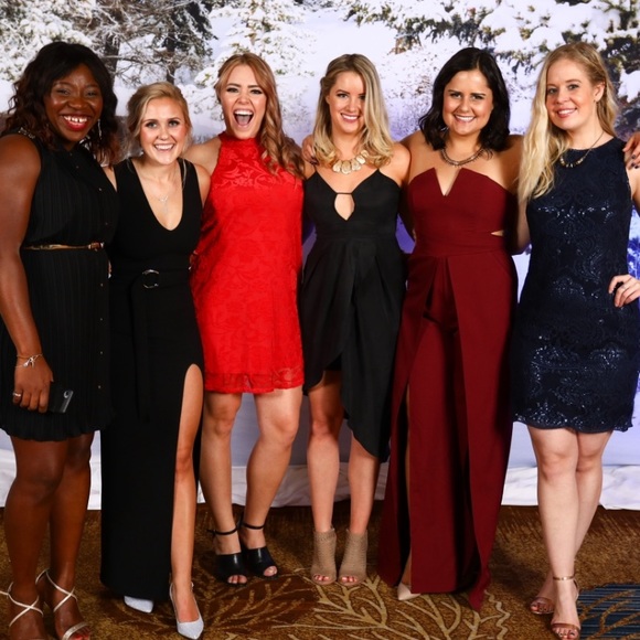 Burgundy strapless romper - Picture 3 of 3